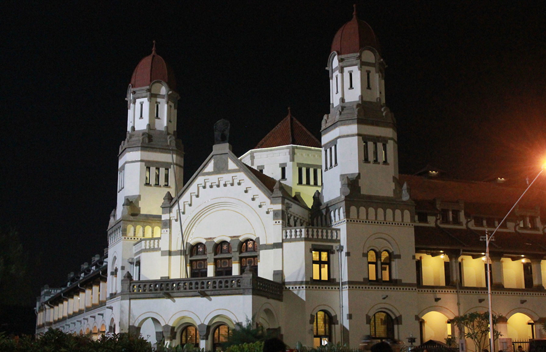 Lawang Sewu, Indonesia